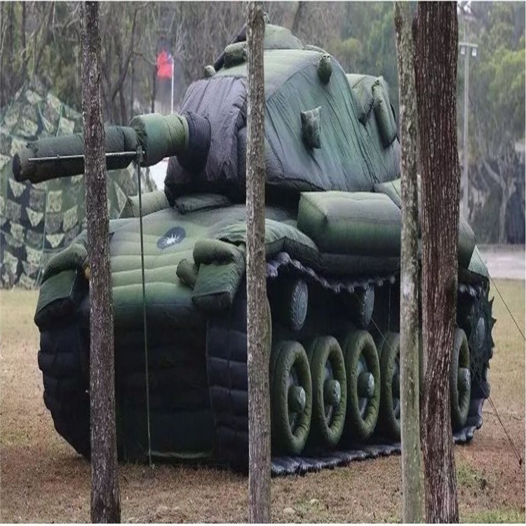 策勒军用充气坦克